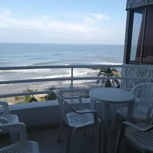 Vista Al Mar En Edificio Mar Adentro Bocagrande Apartamento Cartagena